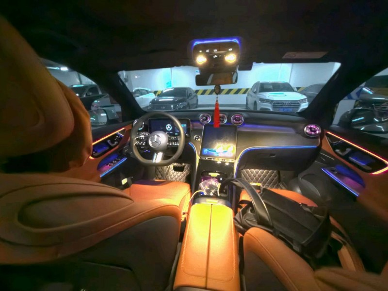 成都23年奔驰GLC9