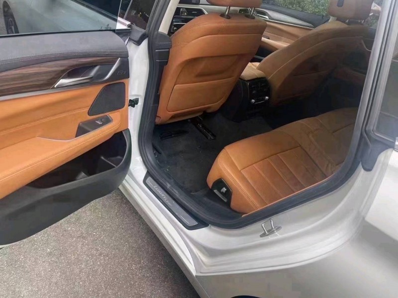 成都21年宝马6系4