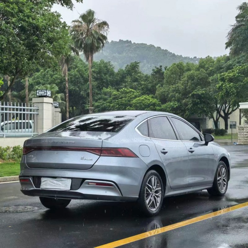 东莞22年比亚迪秦8