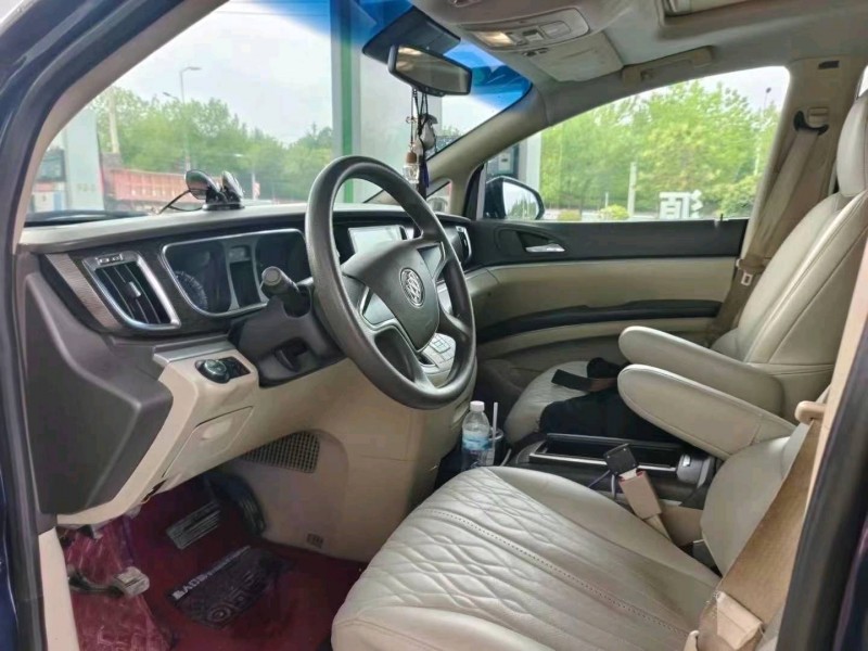 济宁13年别克GL89