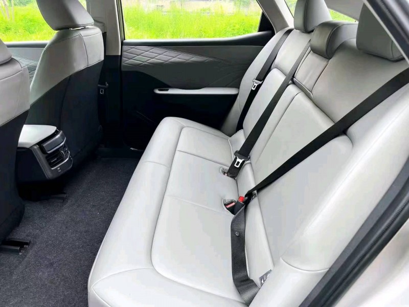 潍坊24年丰田BZ3Pro7