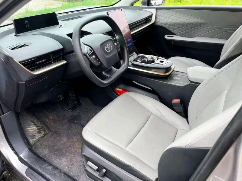 潍坊24年丰田BZ3Pro9