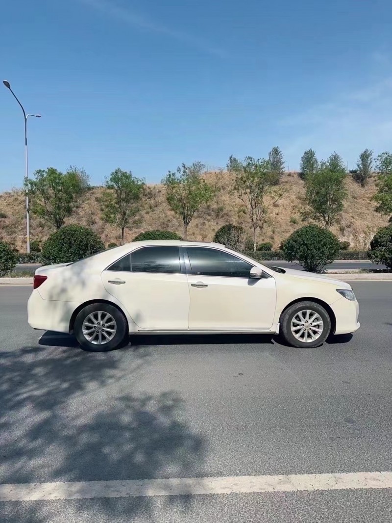 济南13年丰田凯美瑞7