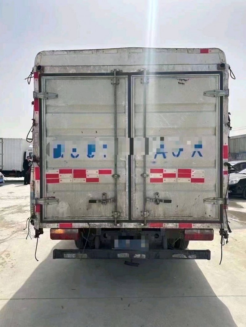 潍坊23年东风多利卡6