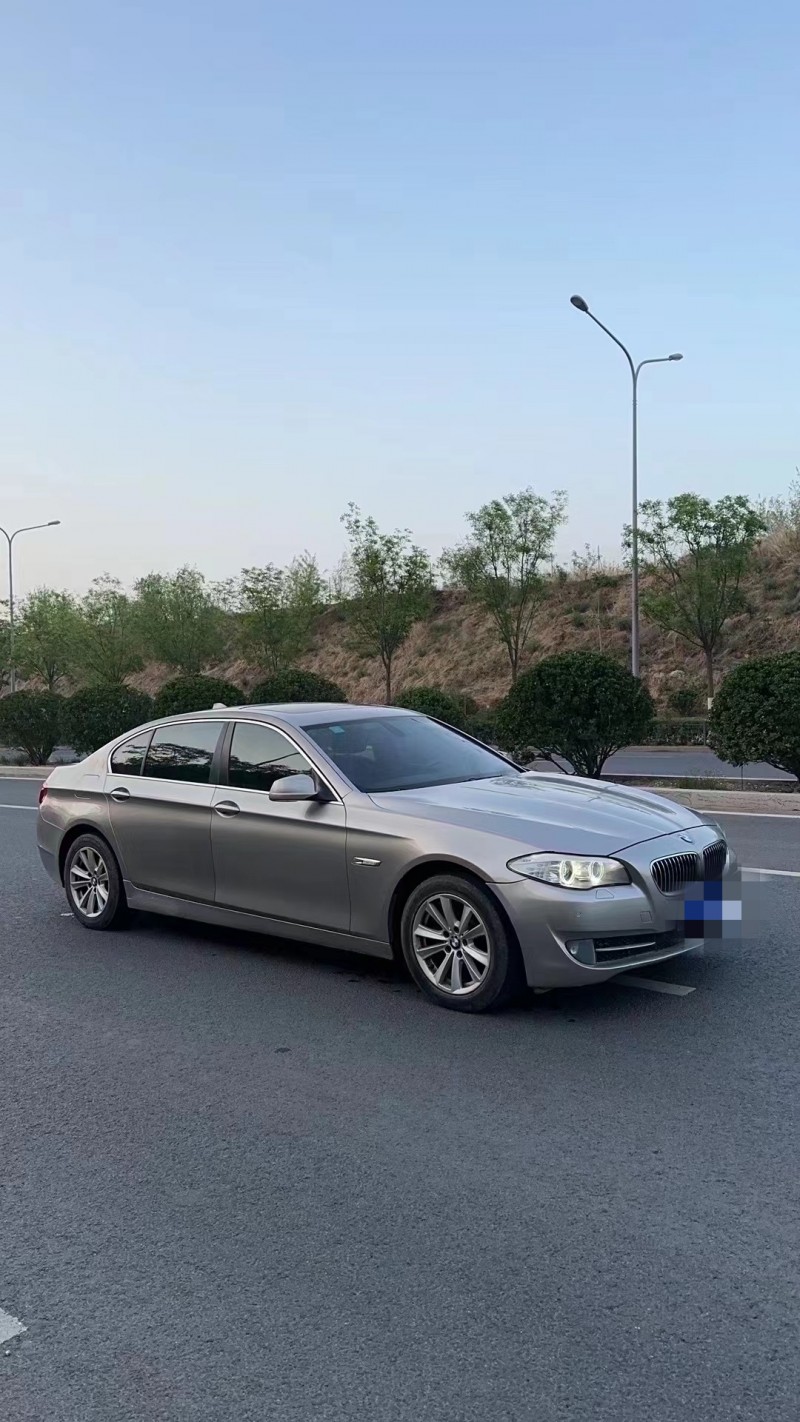 济南12年宝马5系3