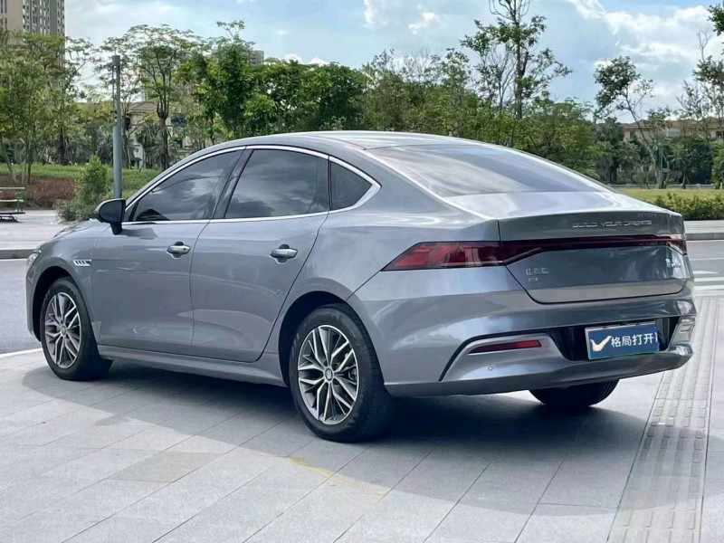 深圳24年比亚迪秦8