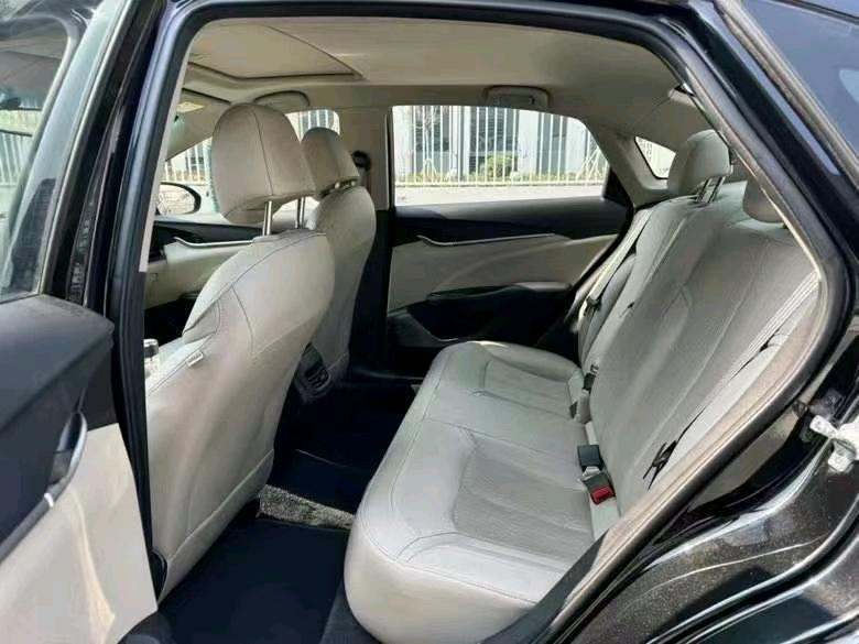 济宁17年别克英朗3