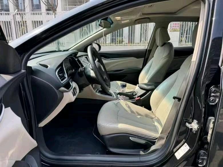济宁17年别克英朗6