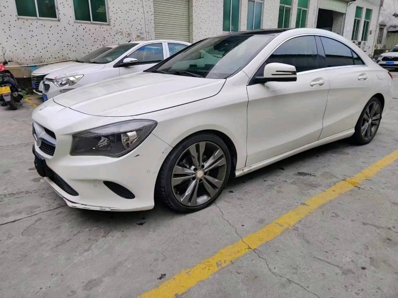 广州16年奔驰CLA3