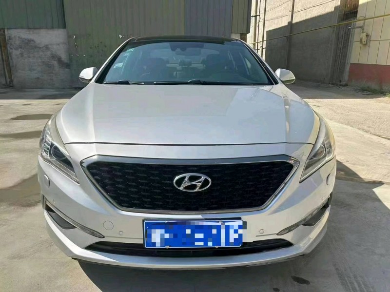 保定16年现代索纳塔九1