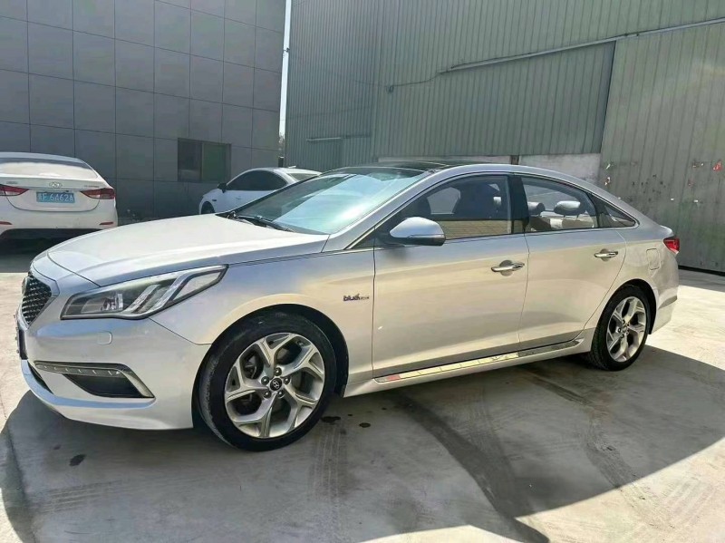 保定16年现代索纳塔九2