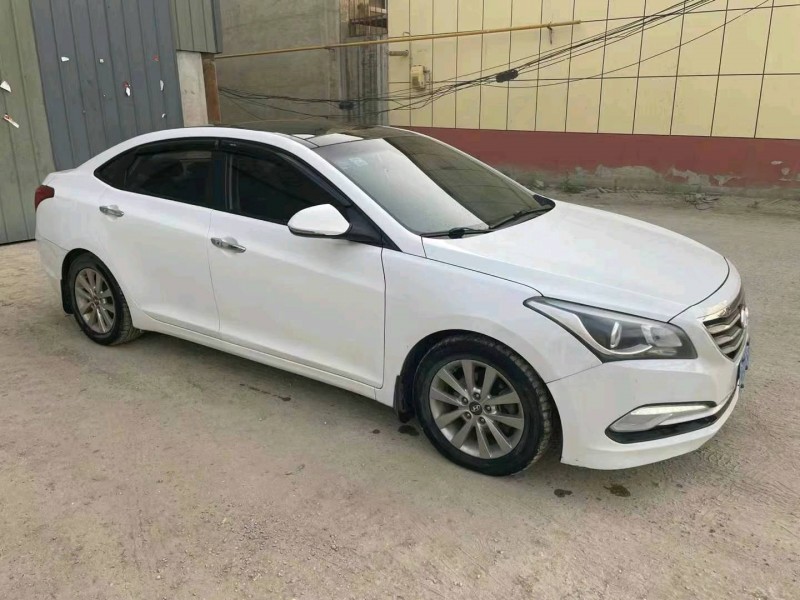 保定13年现代名图3