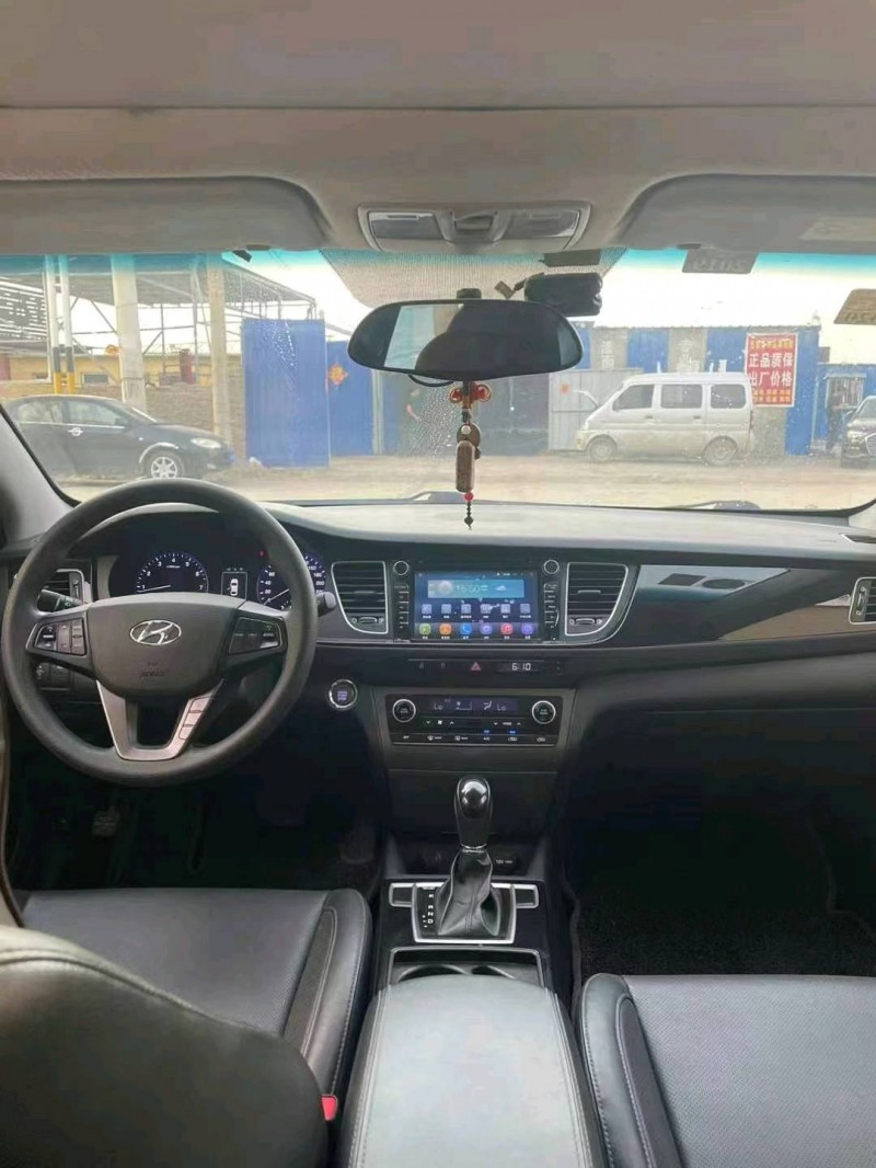 保定13年现代名图6