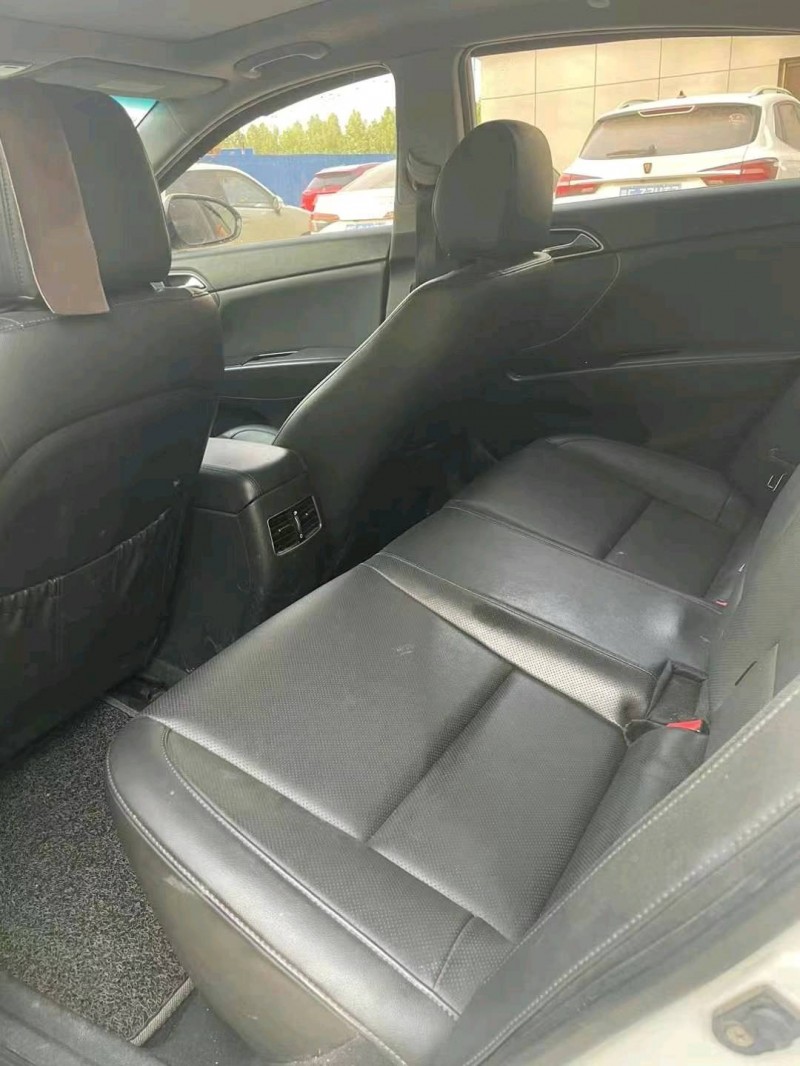 保定13年现代名图7