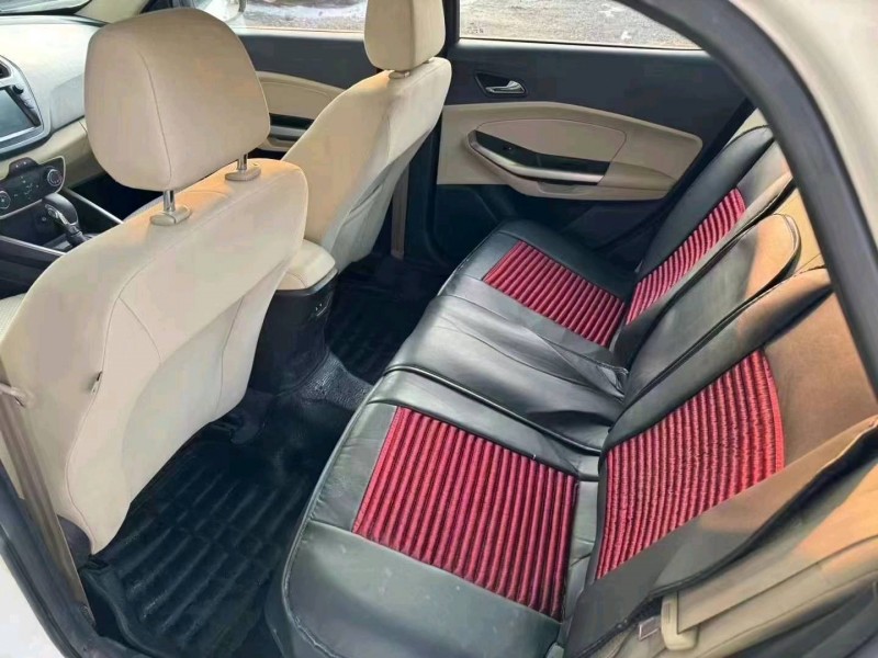 保定18年福特福睿斯6