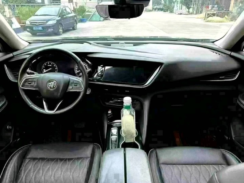 广州21年别克昂科威9