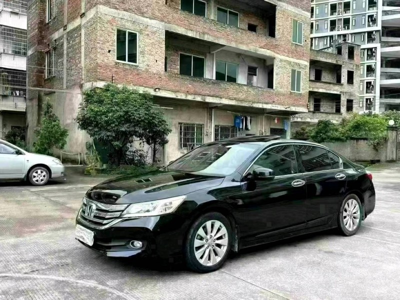 广州14年本田雅阁2