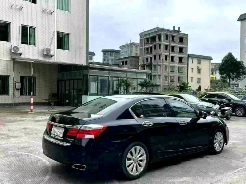 广州14年本田雅阁7