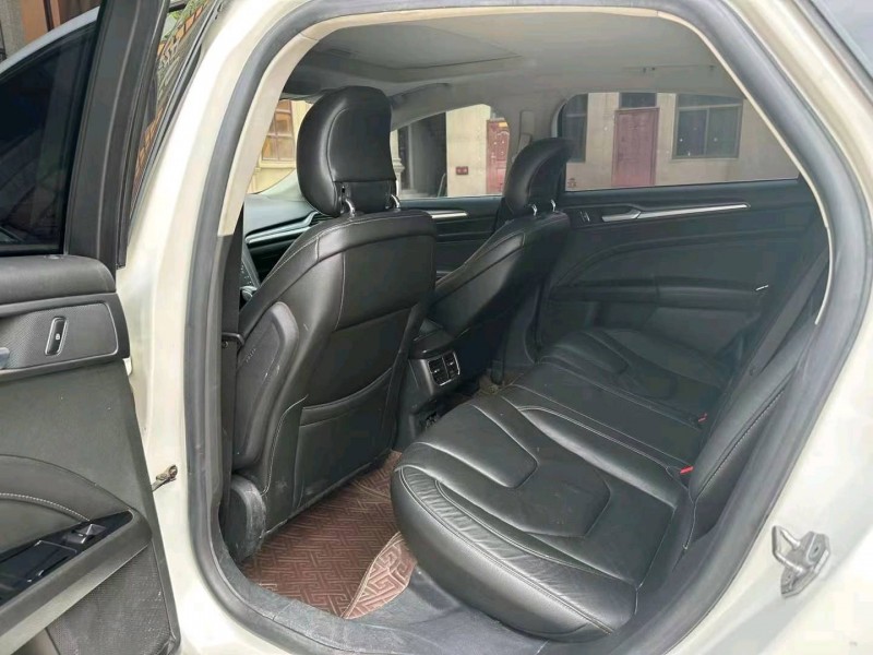 保定15年福特蒙迪欧8