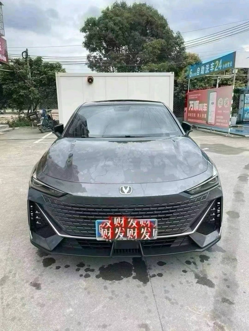 广州22年长安汽车UNI-V1