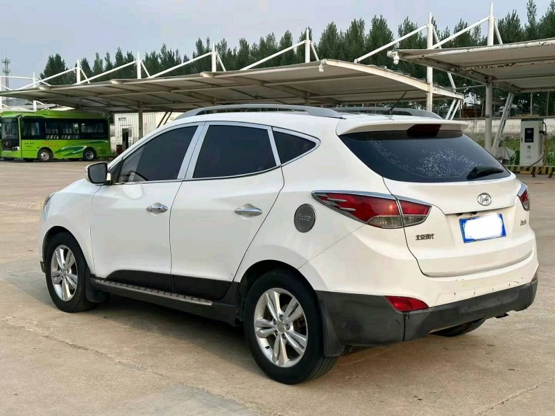 济南11年现代ix358