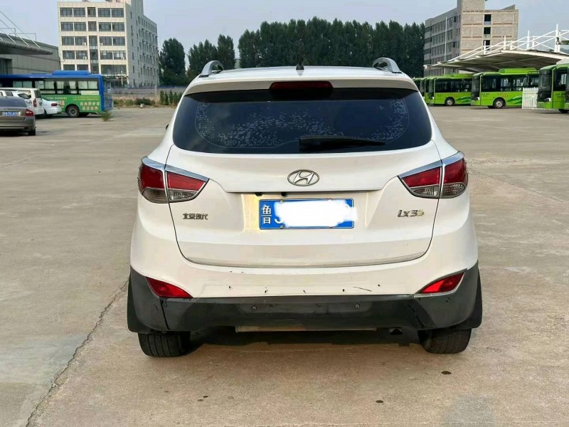 济南11年现代ix359