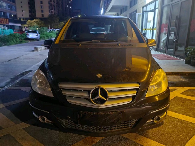 广州11年奔驰B1