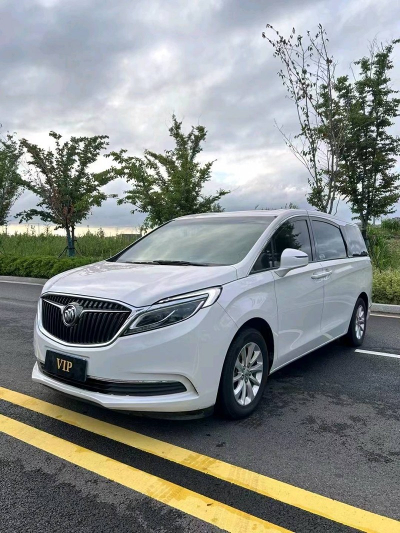 徐州18年别克GL83