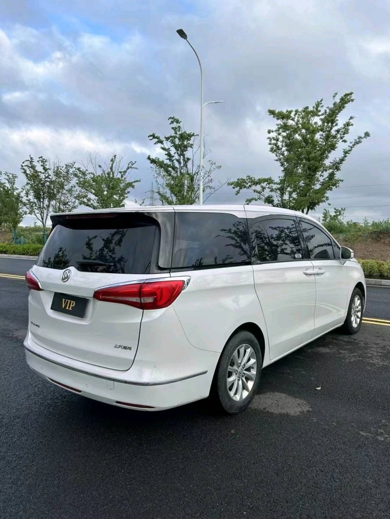 徐州18年别克GL87