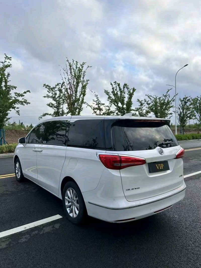 徐州18年别克GL88