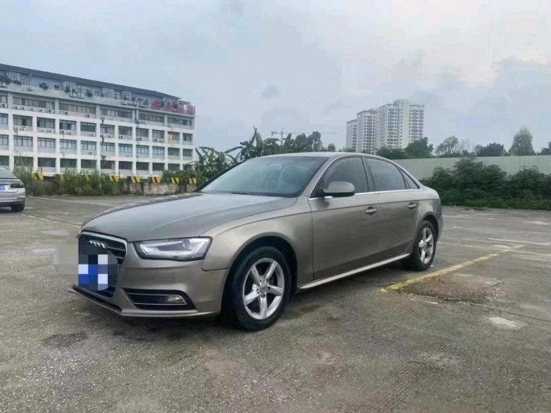 南宁13年奥迪A4L2