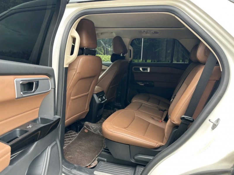 盐城22年福特探险者4