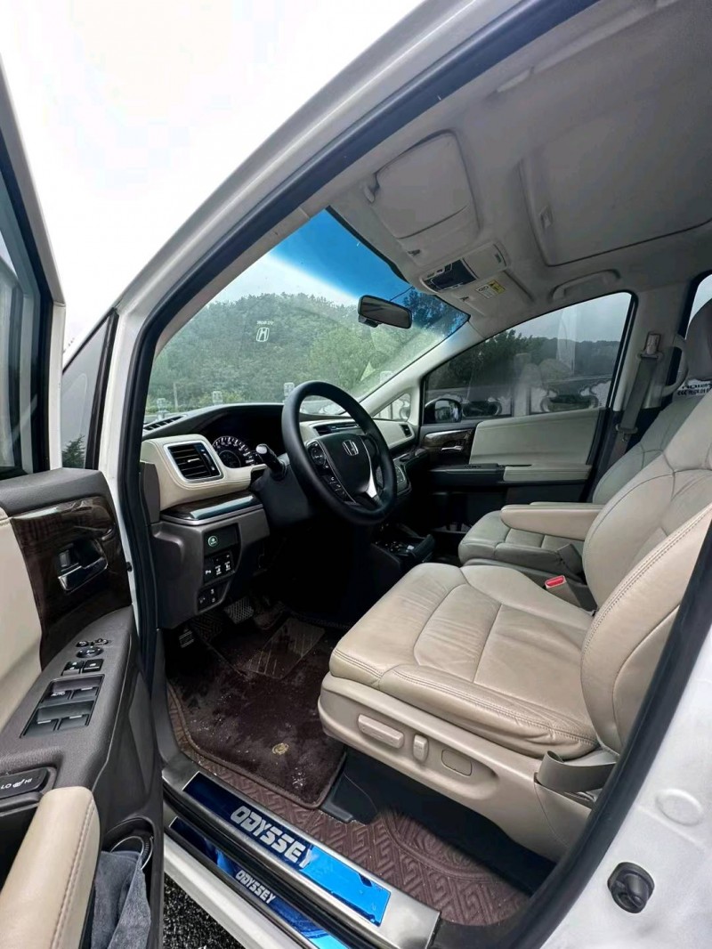 青岛17年本田奥德赛5