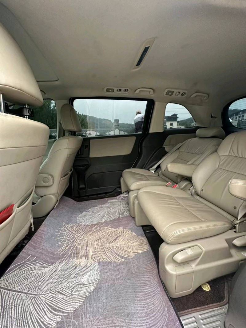 青岛17年本田奥德赛6