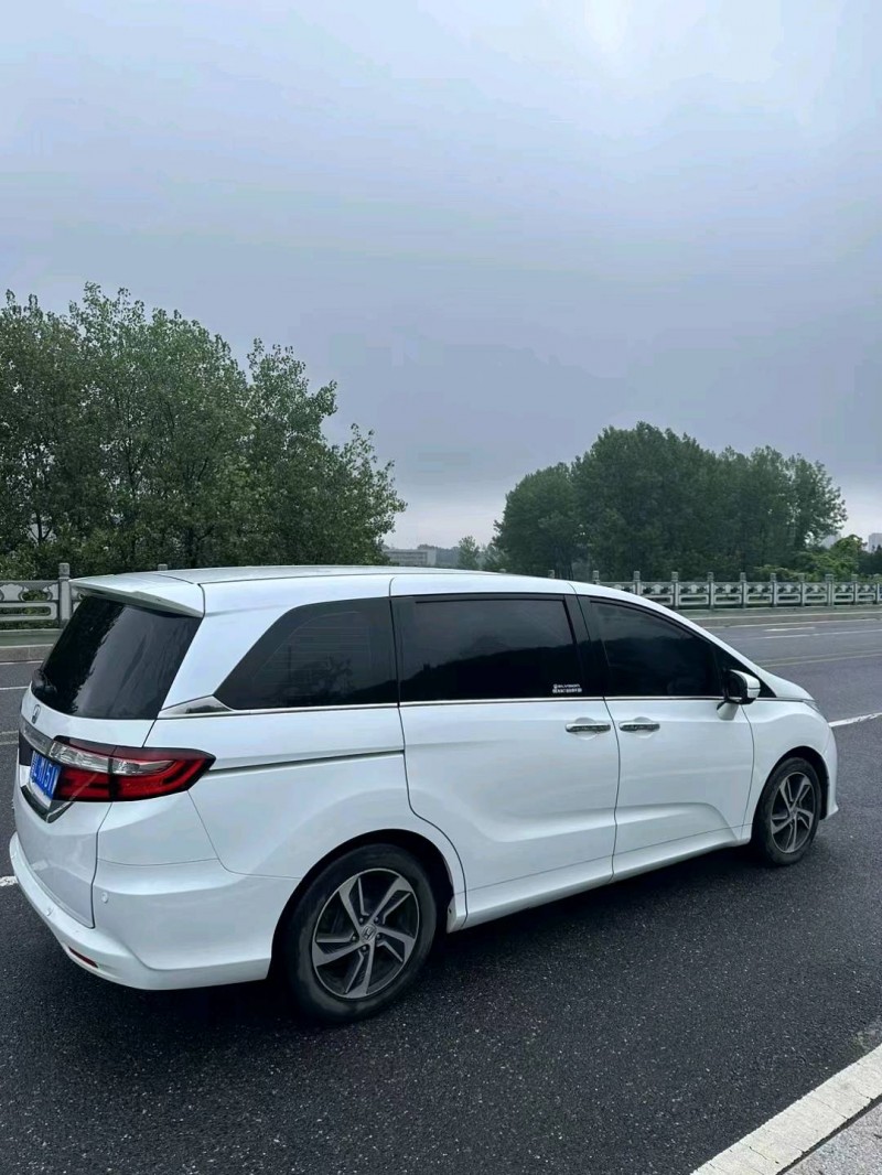 青岛17年本田奥德赛7