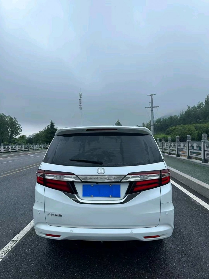 青岛17年本田奥德赛9