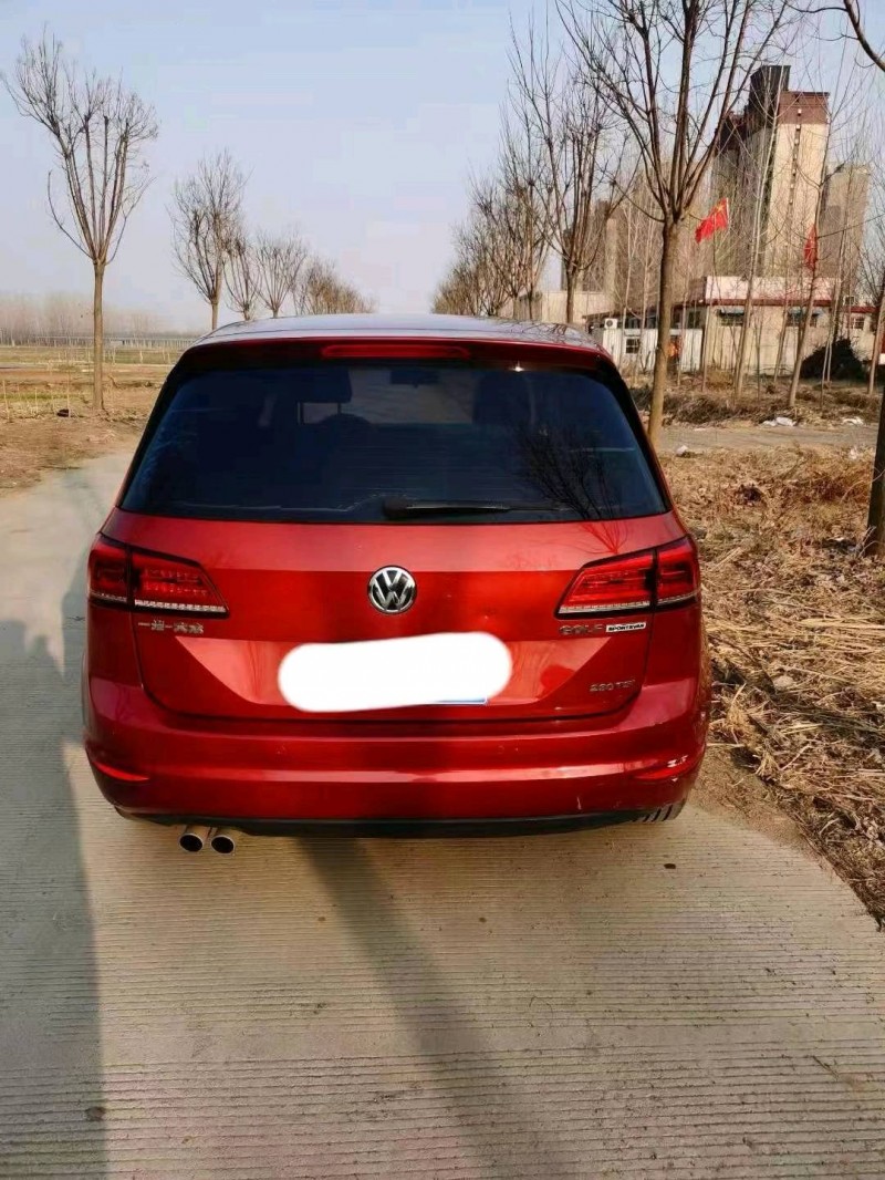 保定17年大众高尔夫·嘉旅3