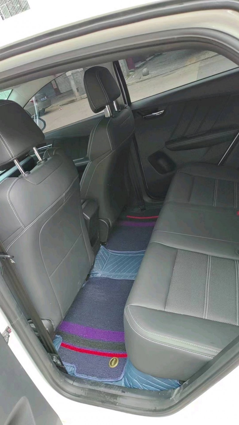 广州23年比亚迪E34