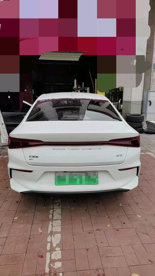 广州23年比亚迪E36