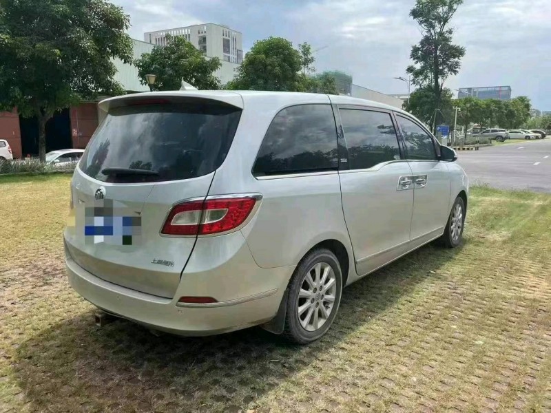 广州11年别克GL87