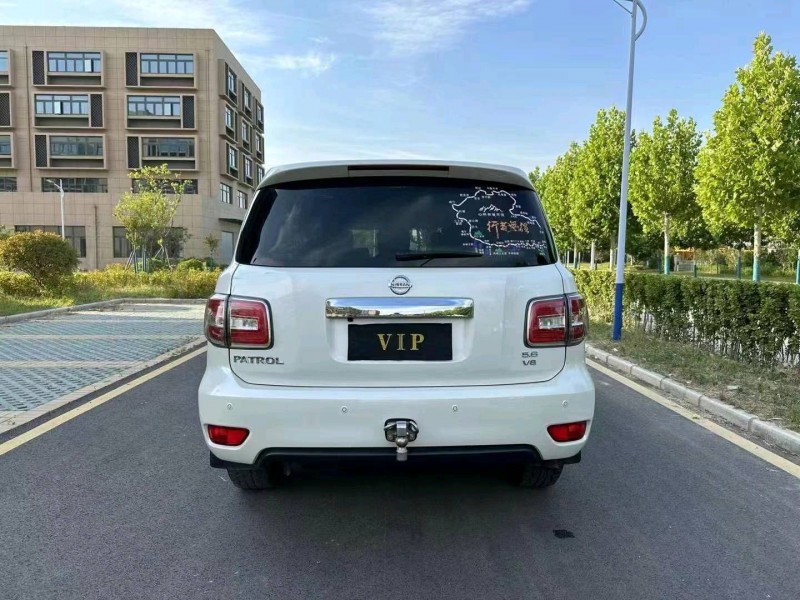 徐州17年日产途乐9