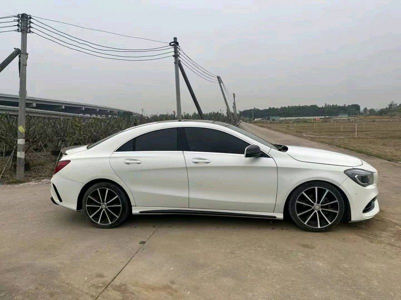 广州16年奔驰GLA3