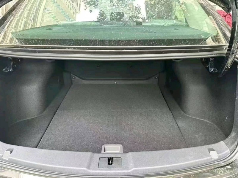 武汉24年红旗E-QM57