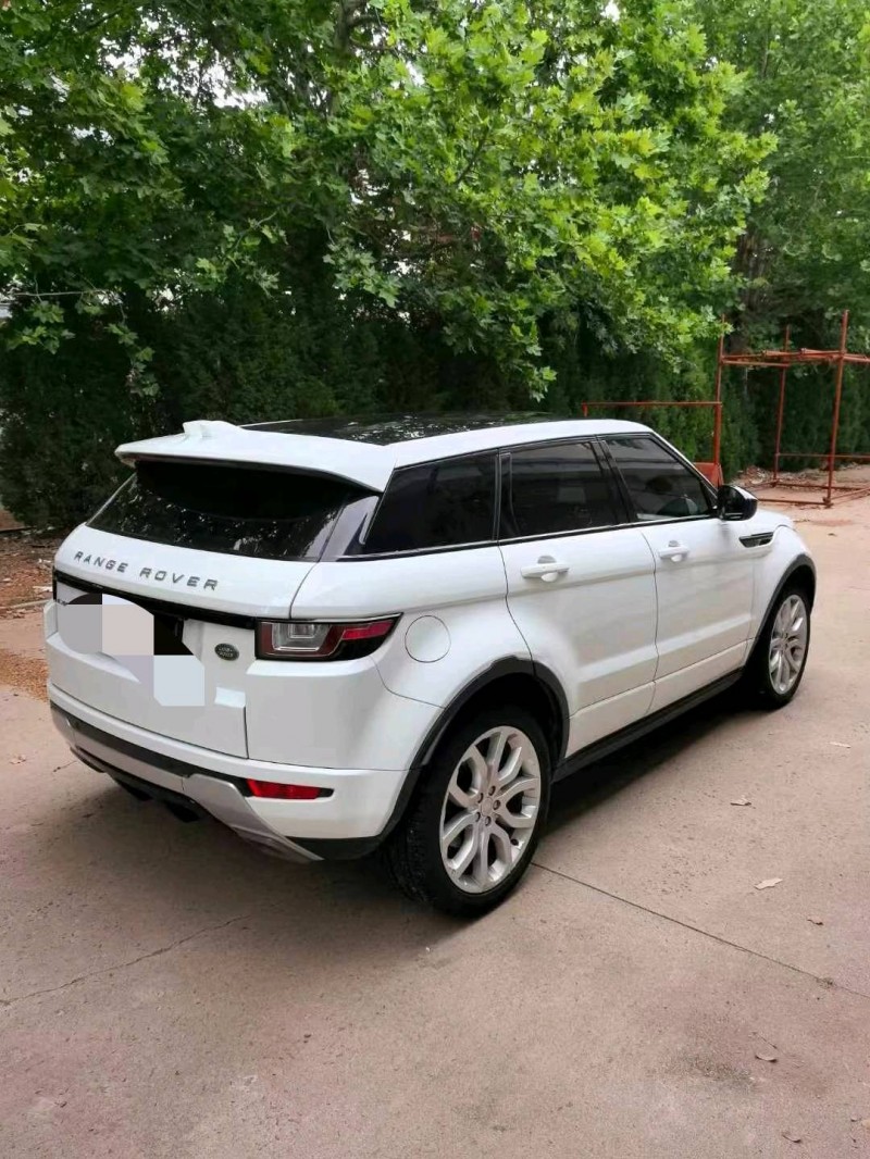 烟台18年路虎极光4