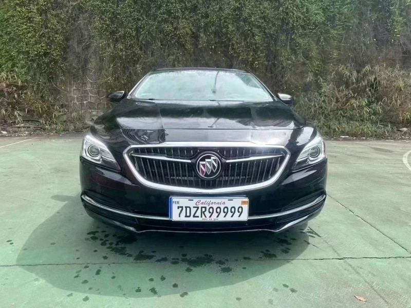 重庆17年别克君越1