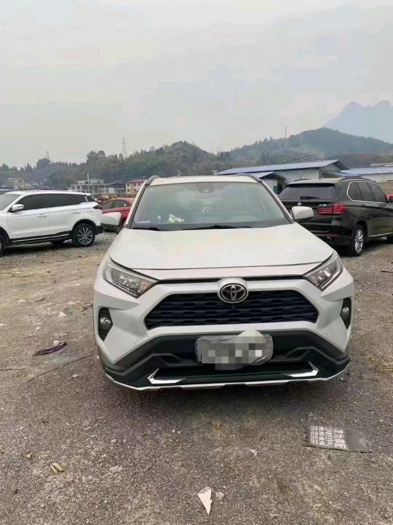 衡陽20年豐田RAV4榮放1