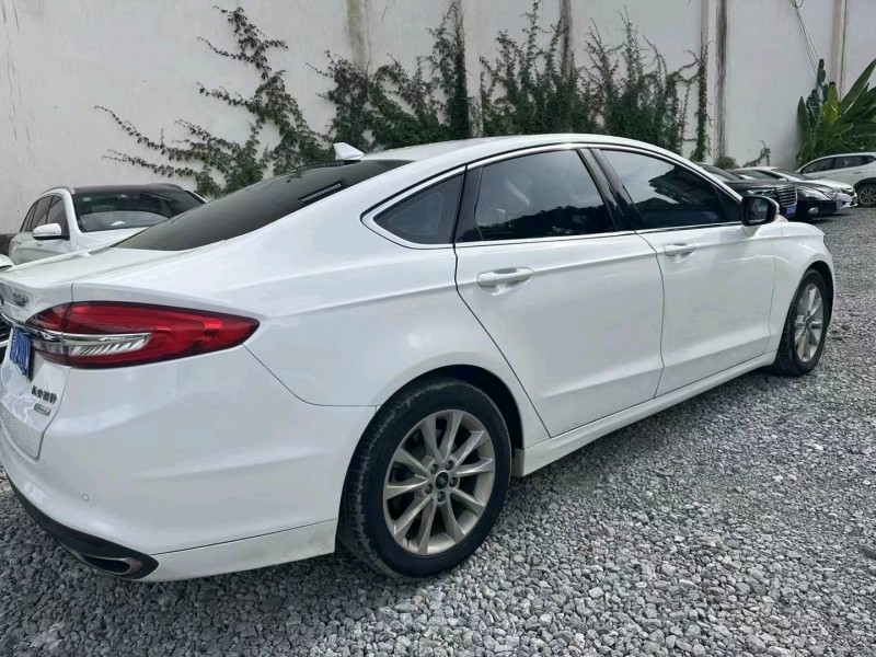 重庆18年福特蒙迪欧3