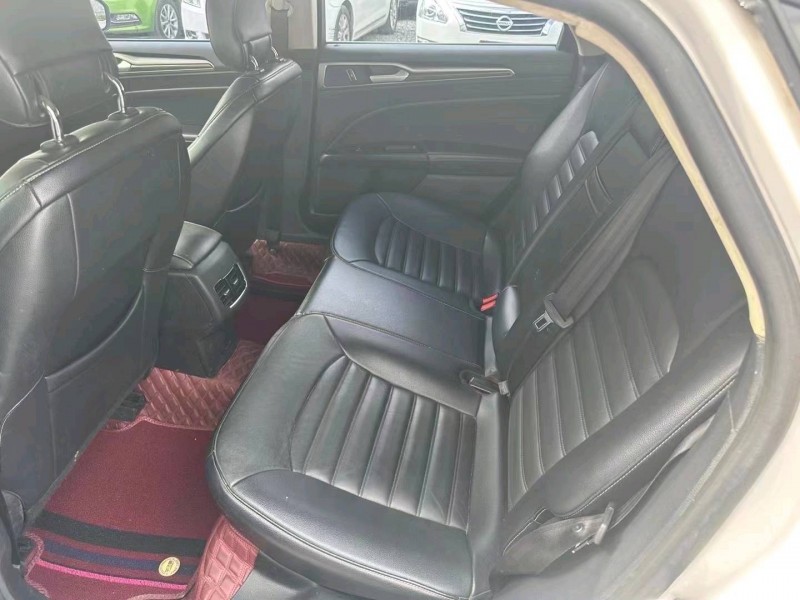 重庆18年福特蒙迪欧5