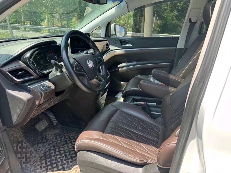 青岛21年别克GL85