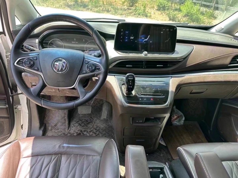 青岛21年别克GL87